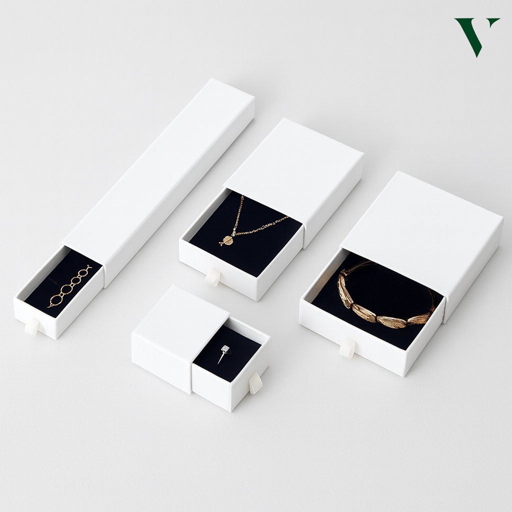 Collect your little ornaments in professionally made Kraft jewelry boxes