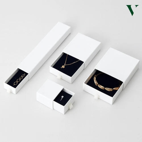 custom jewelry boxes